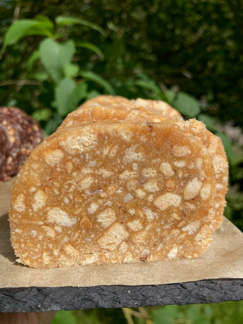 Mandeļu - kokosriekstu saldā desa, 50g
